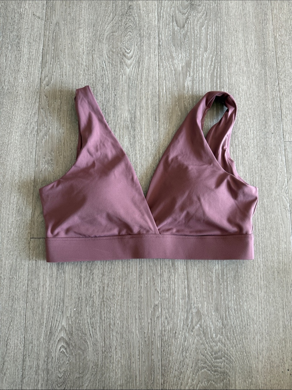 Tala DayFlex V Neck Sports Bra- Size L in Desert Rose